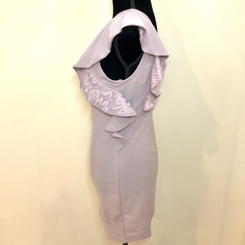 RARE RUFFLE DRESS - Picture 3 of 7